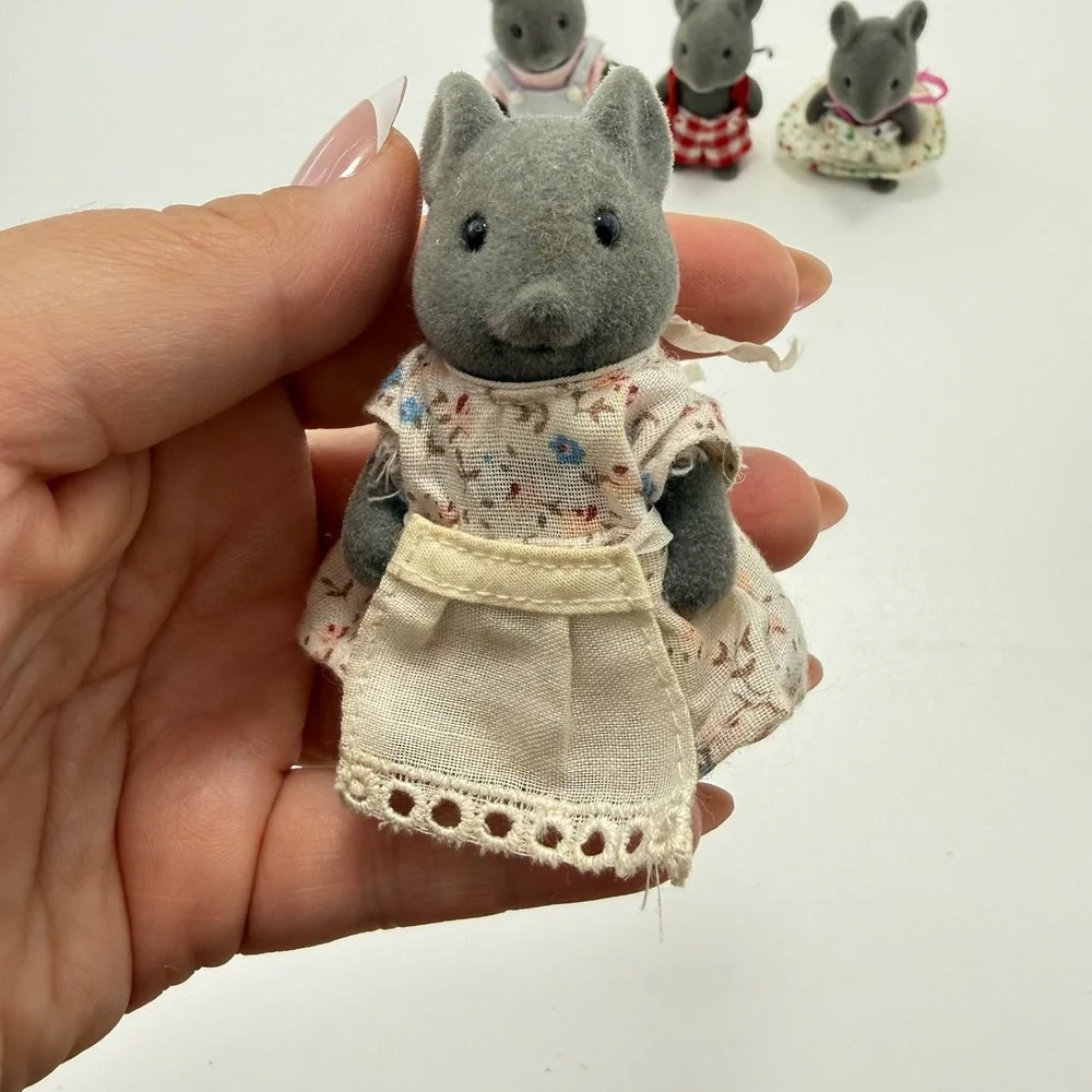 Vintage Sylvanian Family/Calico Critters Thistlethorn Mouse Family Set of 4